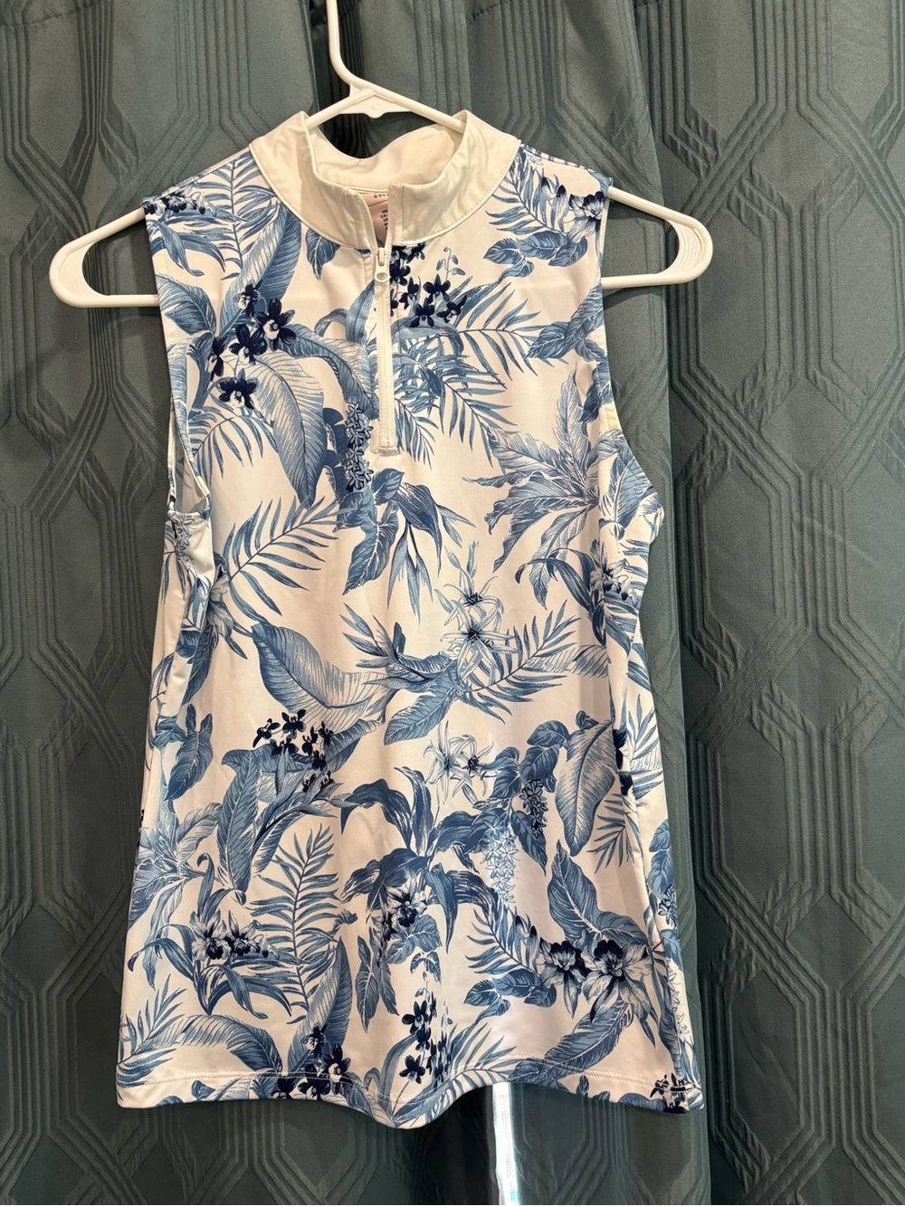Tommy Bahama Blue and White Floral Sleeveless Mock Neck Golf Top
